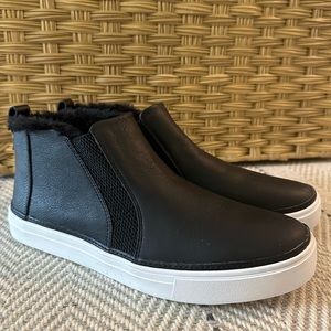 Toms Black Low-Top Sneakers